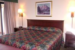 Accomodations in Sequim at the Sequim Bay Lodge